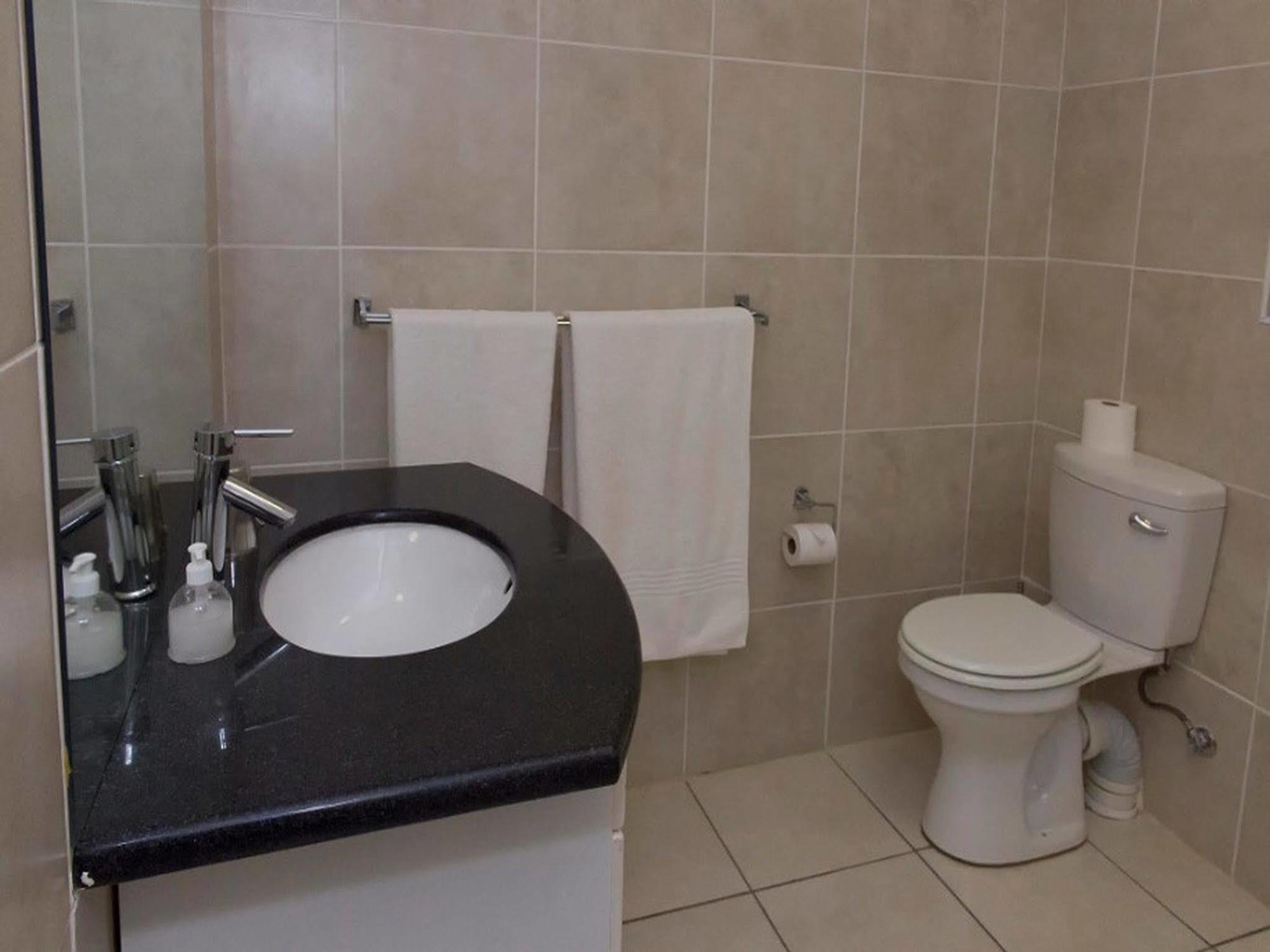 The Suburban Guest House Bloemfontein Luaran gambar