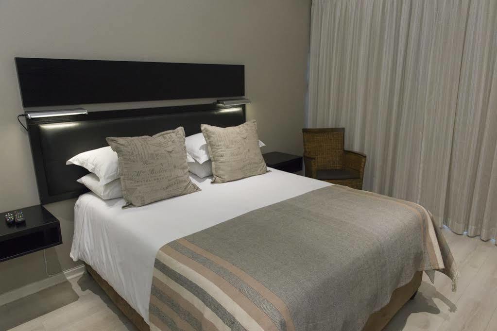 The Suburban Guest House Bloemfontein Luaran gambar
